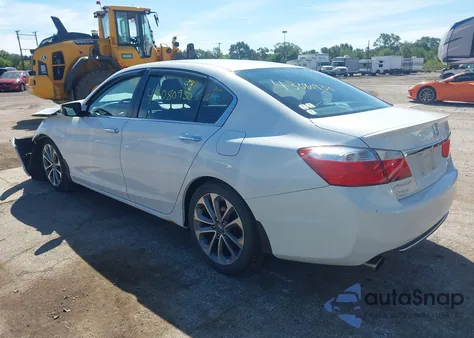 2015 Honda Accord Sport из США, поврежденный, VIN 1HGCR2F51FA021803